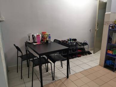 Apartment For Sale in Flora Damansara