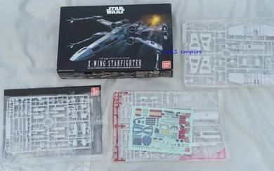 STAR WARS - Pesawat X-wing Starfighter (JEPUN)