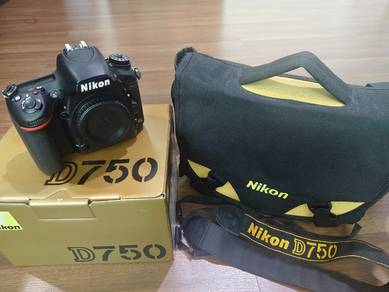 Nikon D750 FULL FRAME DSLR camera