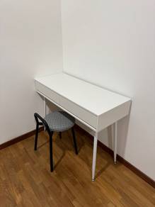 Study/make up table set