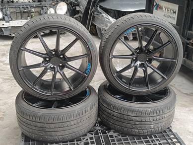 Mercedes Benz W204 C63 AMG 19" Rim