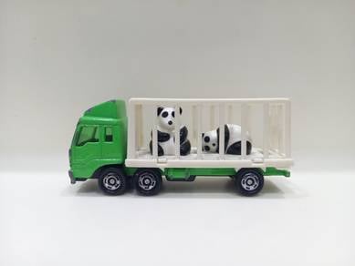 Tomica Mitsubishi Fuso Animal Carrier (Pandas)