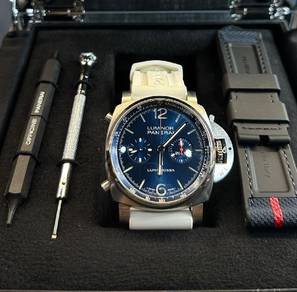 Panerai Luminor Chrono Luna Rossa PAM01303 (44mm)