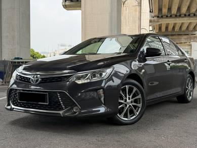 Toyota Camry HYBRID LUXURY in Cheras, KUL