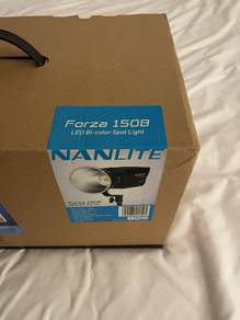 Nanlite Forza 150B with Free Dome.