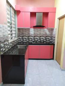 Kitchen cabinet glossy white
