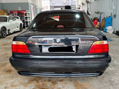 BMW 728i 28i (CBU) in Ara Damansara, SGR