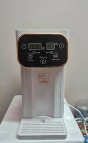water dispenser 