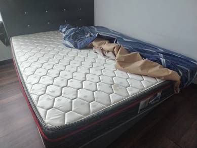 Queen Size Spring Mattress TF358
