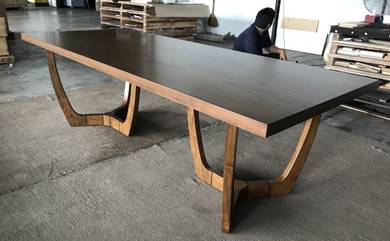 Dining Table/ meja makan 8-10 seater solid oak