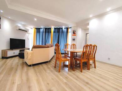 Condominium For Rent in Village Grove Condominium