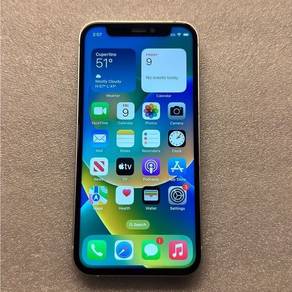 iPhone 11 pro warna putih ingin di lepaskan