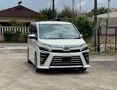 2020 Toyota Voxy ZS KIRAMEKI II