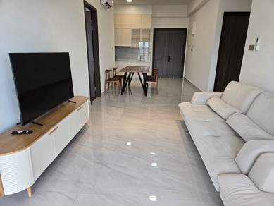Condominium For Rent in Codrington Residence