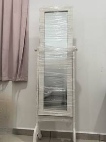wooden frame standing mirror 