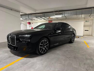 BMW 750i 50e xDRIVE M SPORT in City Centre, KUL