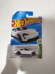 Hotwheels Porsche Taycan Turbo S