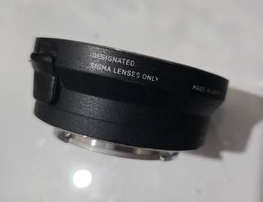 Sigma MC-11 Mount Converter/Lens Adapter Canon