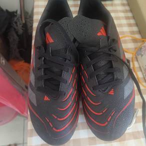 kasut bola padang untuk di jual