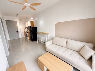 Service Residence For Rent in One Equine