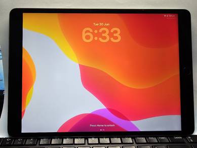 -Ipad Air 3rd Gen, A2123, WIFI + cellular 64GB
