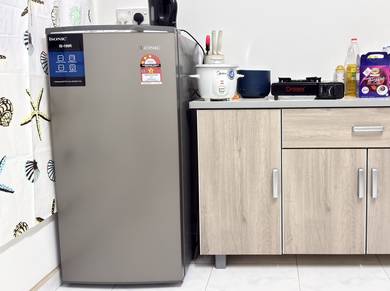 Peti Ais (Fridge)