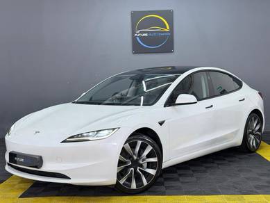 Tesla Model 3 RWD (FULL SELF-DRIVE) in Cheras, KUL