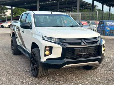Mitsubishi Triton PHANTOM PLUS EDITION in Seri Manjong, PRK