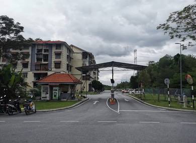 Apartment For Rent in Sinar Apartment