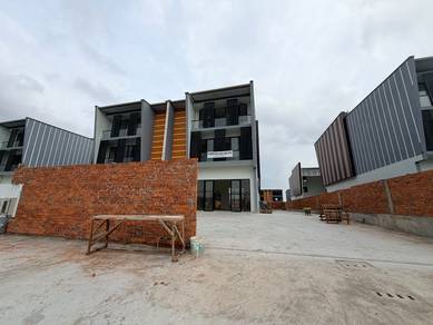 Warehouse / Factory For Sale in Kuching,SWK