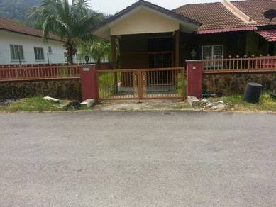 Semi-Detached House For Sale in Serendah,SGR