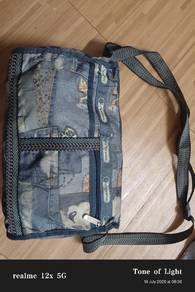 lesportsac sling bag 