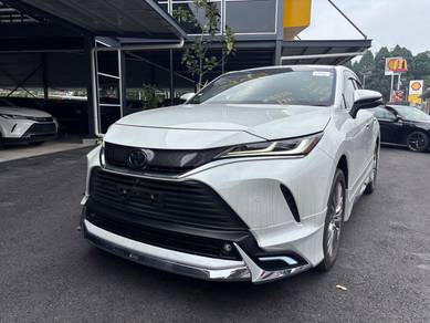 Toyota Harrier Z in City Centre, KUL