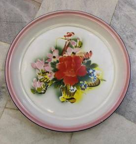Vintage enamel tray pink border