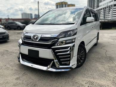 Toyota Vellfire Z GOLDEN EYES in Salak Selatan, KUL