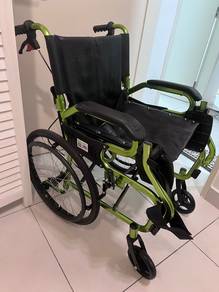 ALUMINIUM wheelchair (lightweight & foldable)