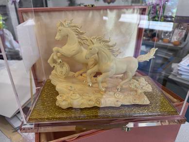 Twin Stallions Figurine with Gold