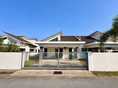 Semi-Detached House For Sale in Telok Panglima Garang,SGR