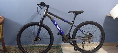 mountain bike untuk dijual.