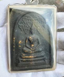Phra Somdej Prok Pho Nine Leaves amulet with Phra