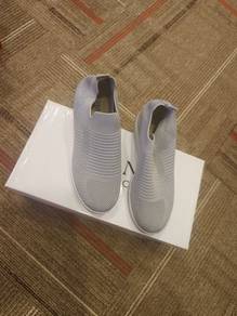 Women’s shoes