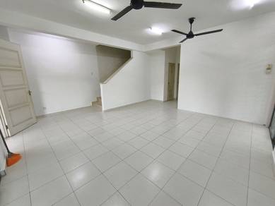 Semi-Detached House For Sale in Puncak Alam,SGR