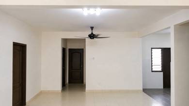 Condominium For Sale in Villa Park