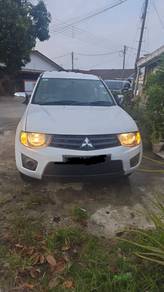 2011 Mitsubishi Triton LITE