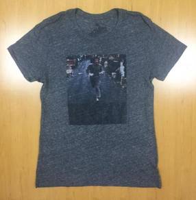 Local Celebrity Rocky Tee Used