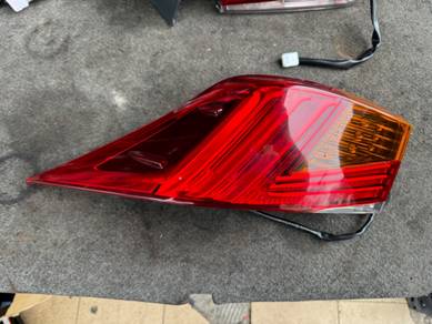 No 2-11-20 Lexus IS200t Ase30 NFL Rear LH Lamp