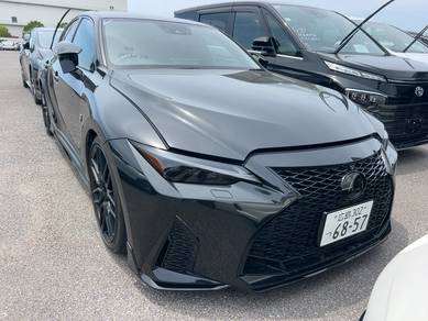 Lexus IS 300 F-SPORT in Bangi, SGR