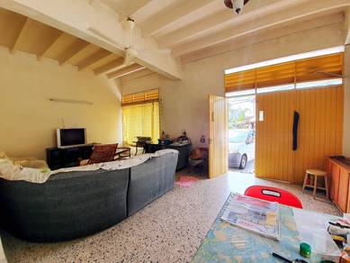 Semi-Detached House For Sale in Tanjung Bungah,PNG