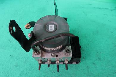 MITSUBUSHI OUTLANDER ABS PUMp