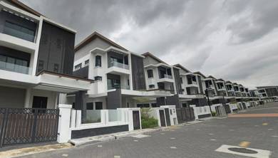Bungalow House For Sale in Permatang Pauh,PNG
